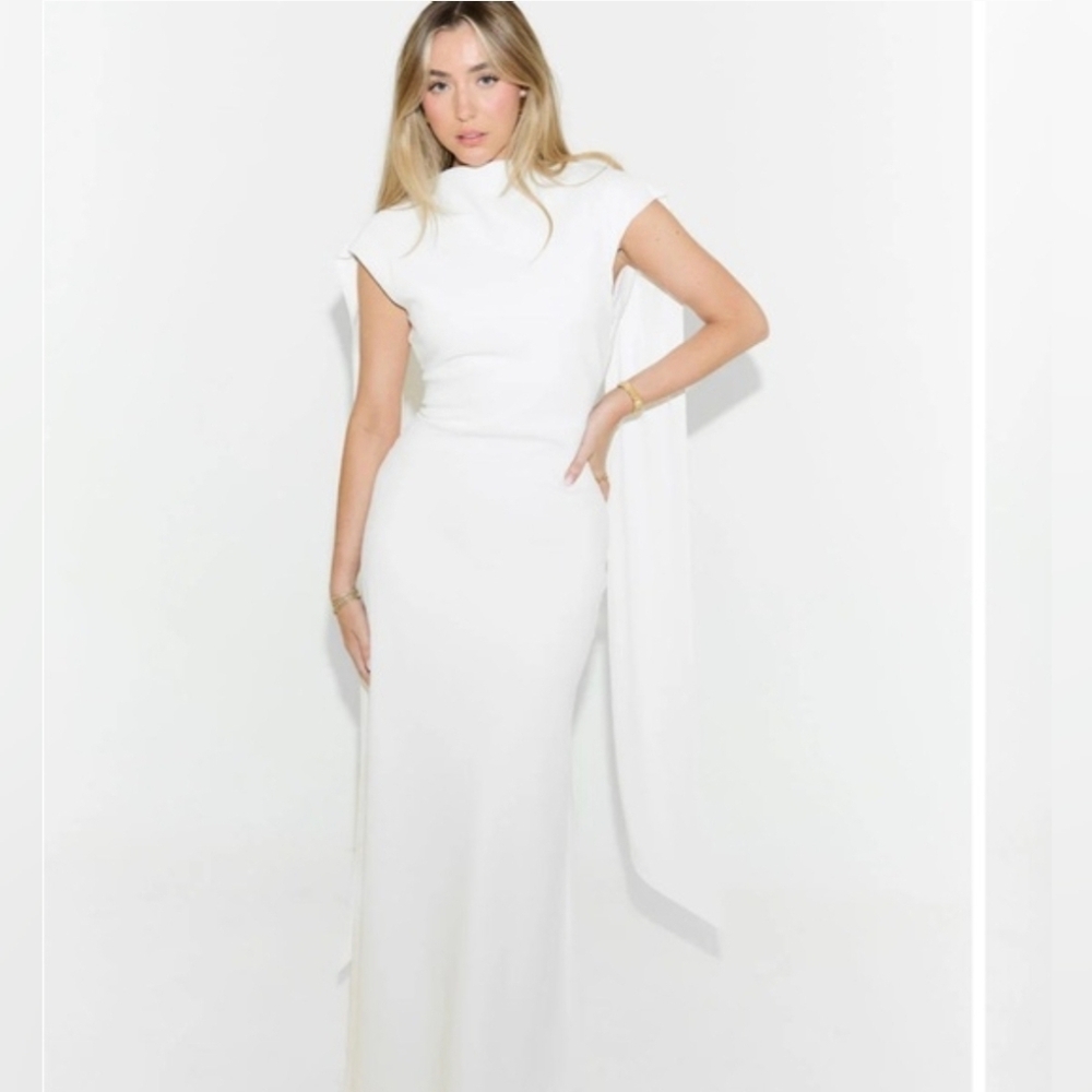 Sleek White Maxi Dress with Cap Sleeve Drape